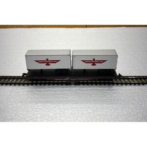 HO Scale Conrail Flatcar With 2 American President Lines Containers Train Car